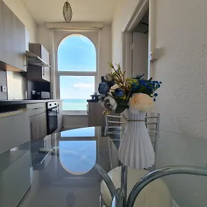  Apartment Farina